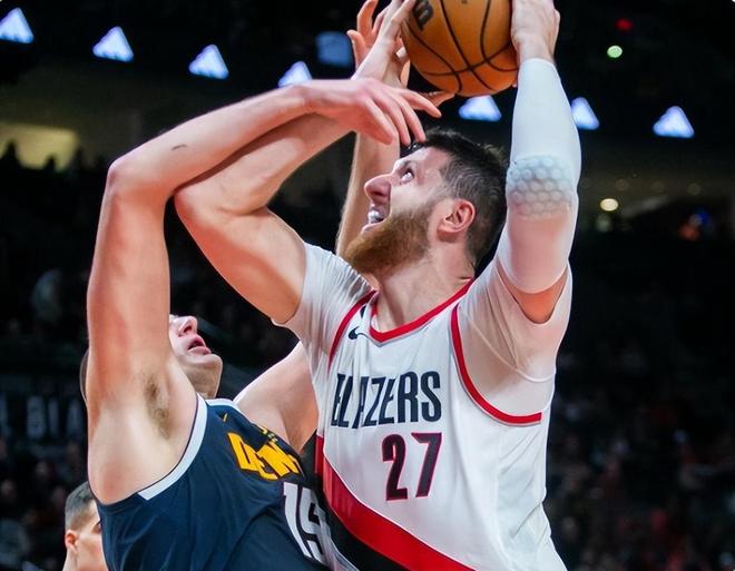 雷竞技官网 -费城76人训练开放日，清晨迎来里程碑引欢呼，欧篮联在即，阵容厚度经受考验的简单介绍