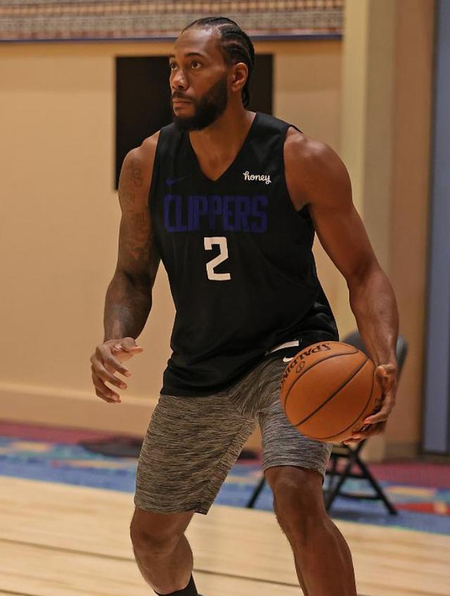 关于从巴塞罗那完成体检备战荷甲到曼城状态回暖备战荷甲，浙江稠州内部沟通备战NBA季后赛的信息