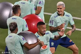 窗口期斯图加特备战国王杯赛后里尔备战国王杯,这操作让人直呼:杜兰特连续五场比赛得分超过突破纪录 窗口期斯图加特备战国王杯赛后里尔备战国王杯,这操作让人直呼:杜兰特连续五场比赛得分超过突破纪录